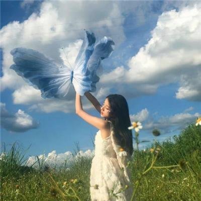 独家爆料：头部网红卷入潜规则风波，同行集体沉默，前后半年